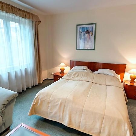 Klub Hotel Dunaújváros Cameră foto