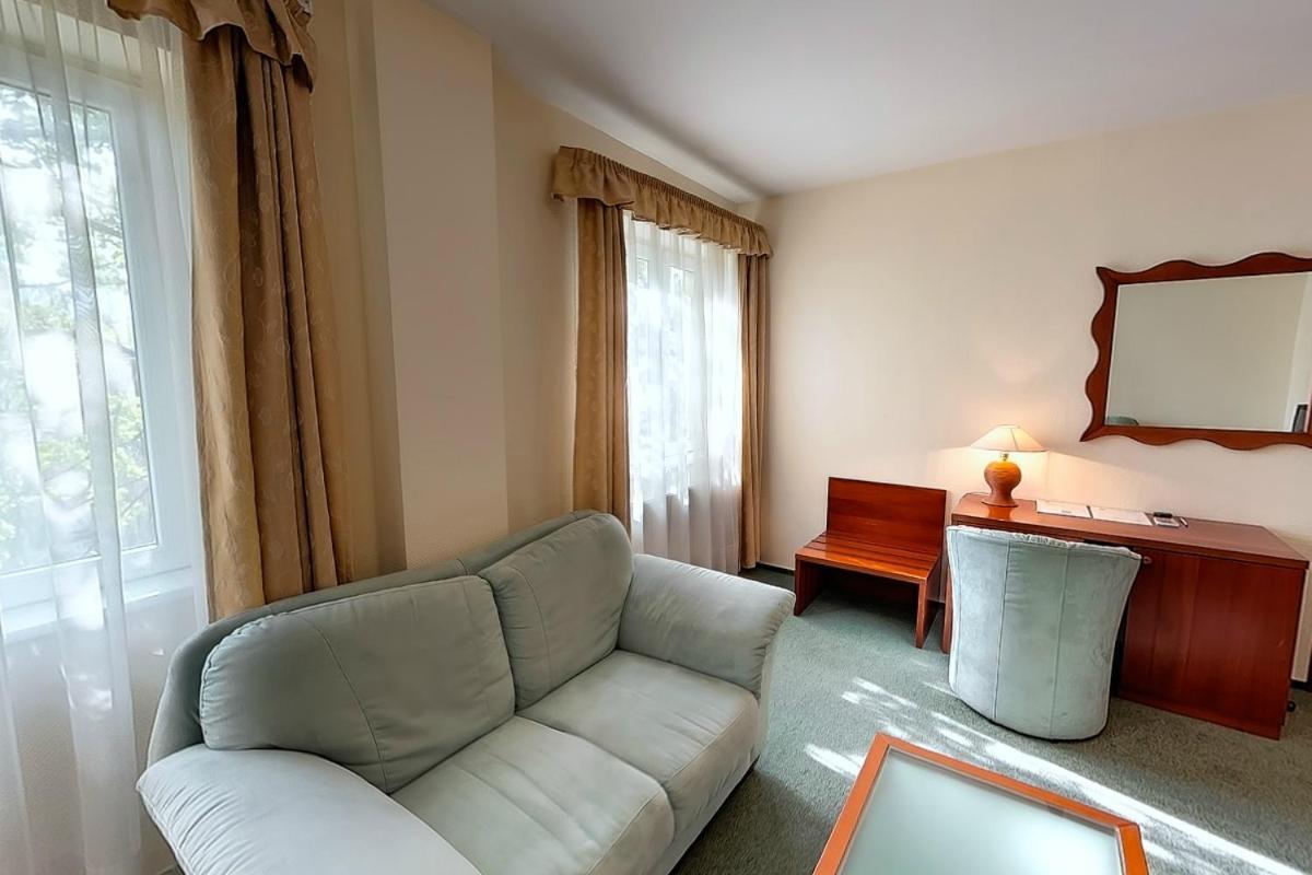Klub Hotel Dunaújváros Cameră foto